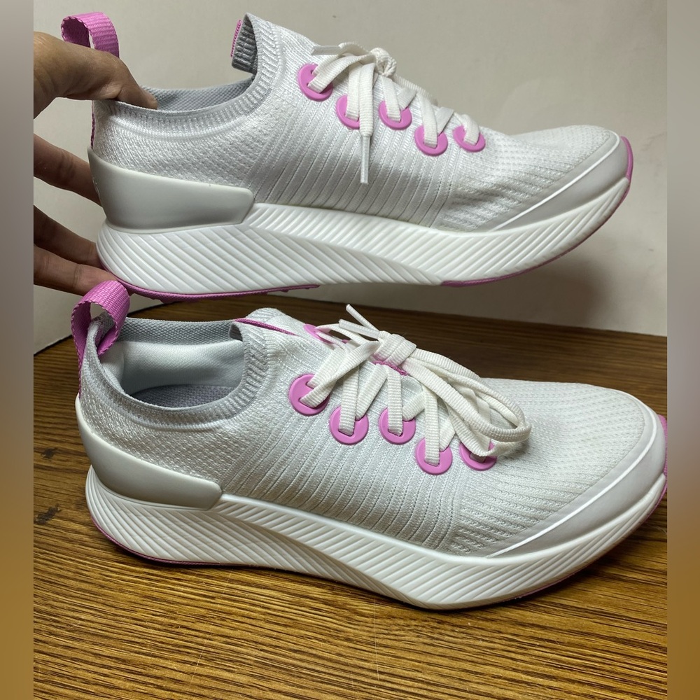 ALLBIRDS Tree Gliders Rerun Running Shoes Women's Size 8.5 Blizzard/Basin Pink